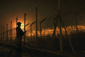 Pakistan violates ceasefire along IB in Kathua