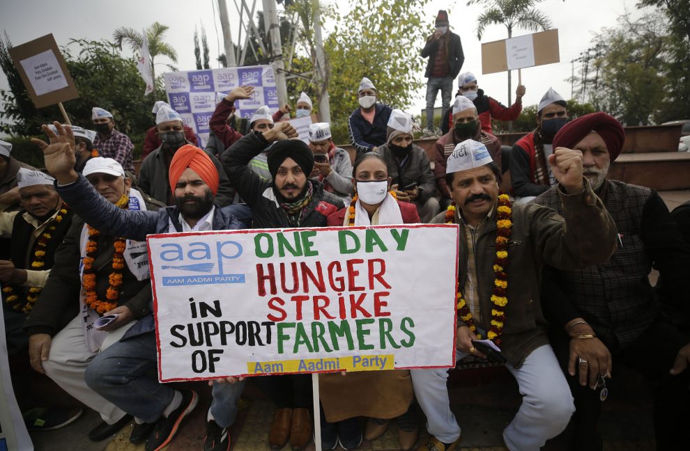 AAP stages hunger strike in Jammu in support of agitating farmers