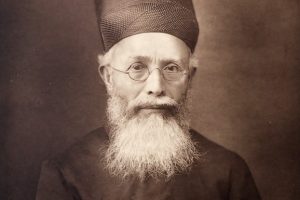 What led Dadabhai Naoroji to formulate the “drain of wealth” theory, and hold the British Raj responsible for India’s crippling poverty and devastating famines