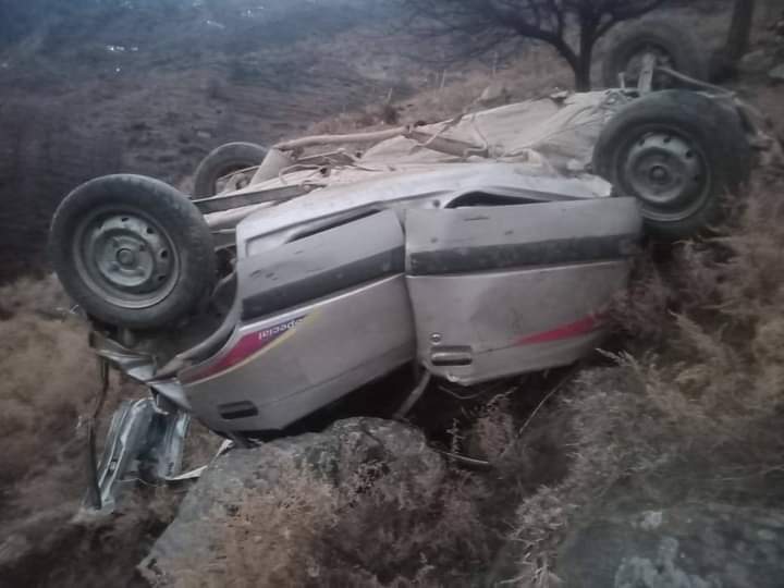 1 dead, 2 injured in Car accident at Dahara road in Doda