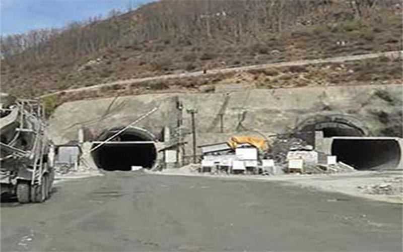 Qazigund-Banihal tunnel to be thrown open in March