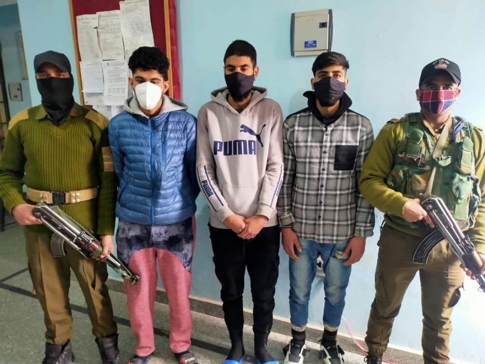 Acting as police officials, Srinagar trio arrested for ‘robbery’