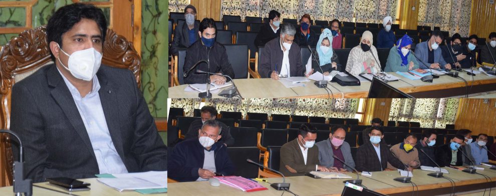 Adherence of SOPs key to contain COVID-19: DC Pulwama  Baseer Ul Haq
