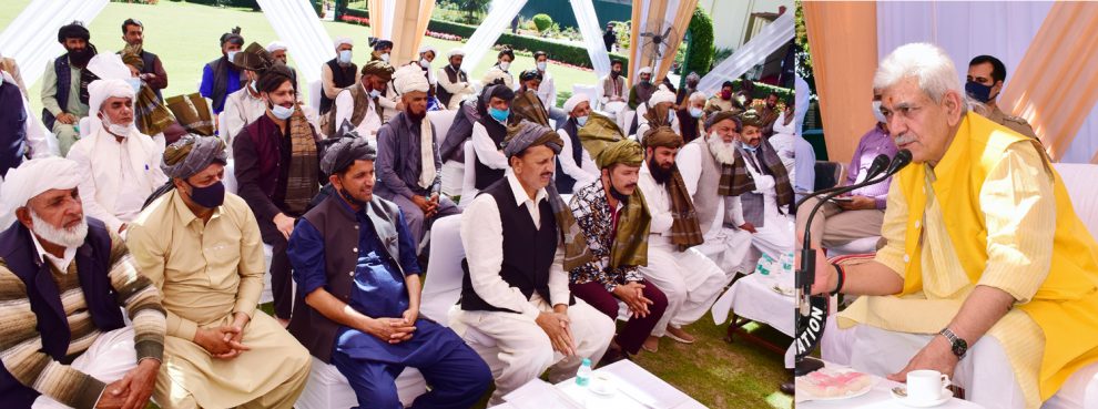 Lt Governor interacts with 70-member delegation of Gujjar-Bakerwal Community