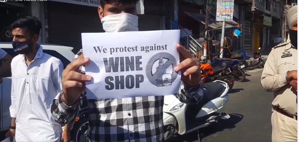 Protest in Jammu parts against opening liquor shops – The Dispatch