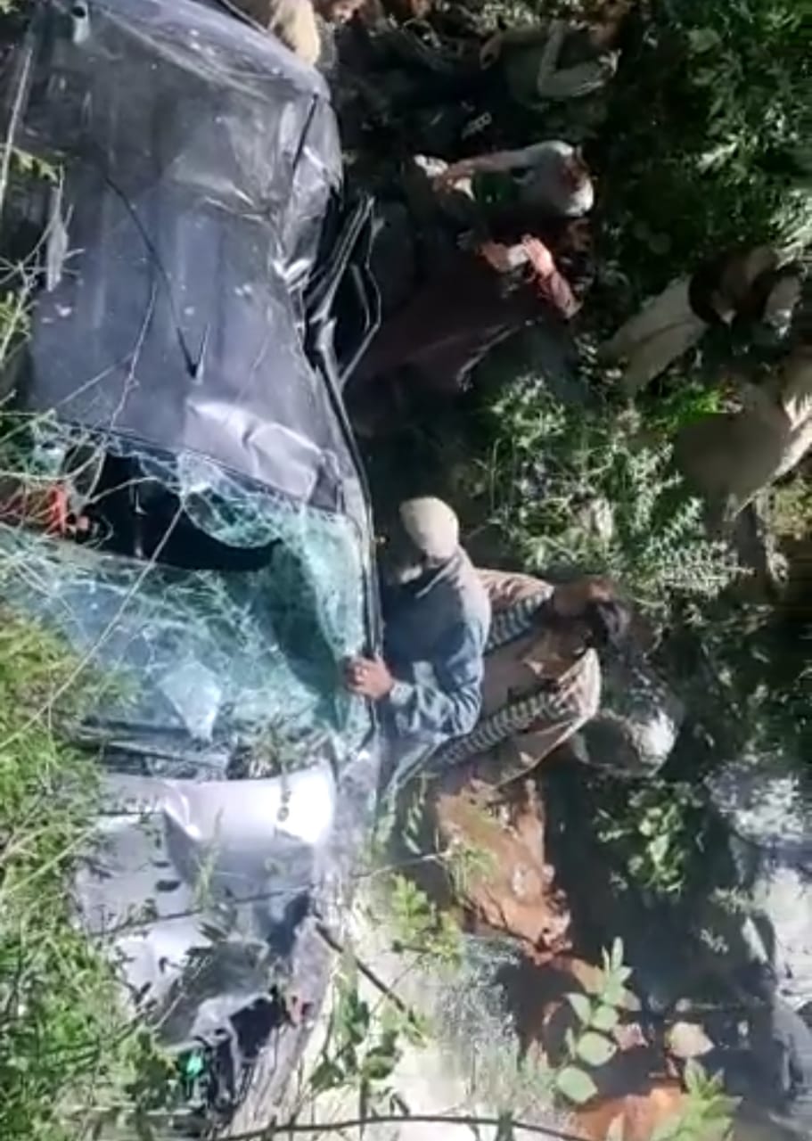 5 people injured in Uri accident
