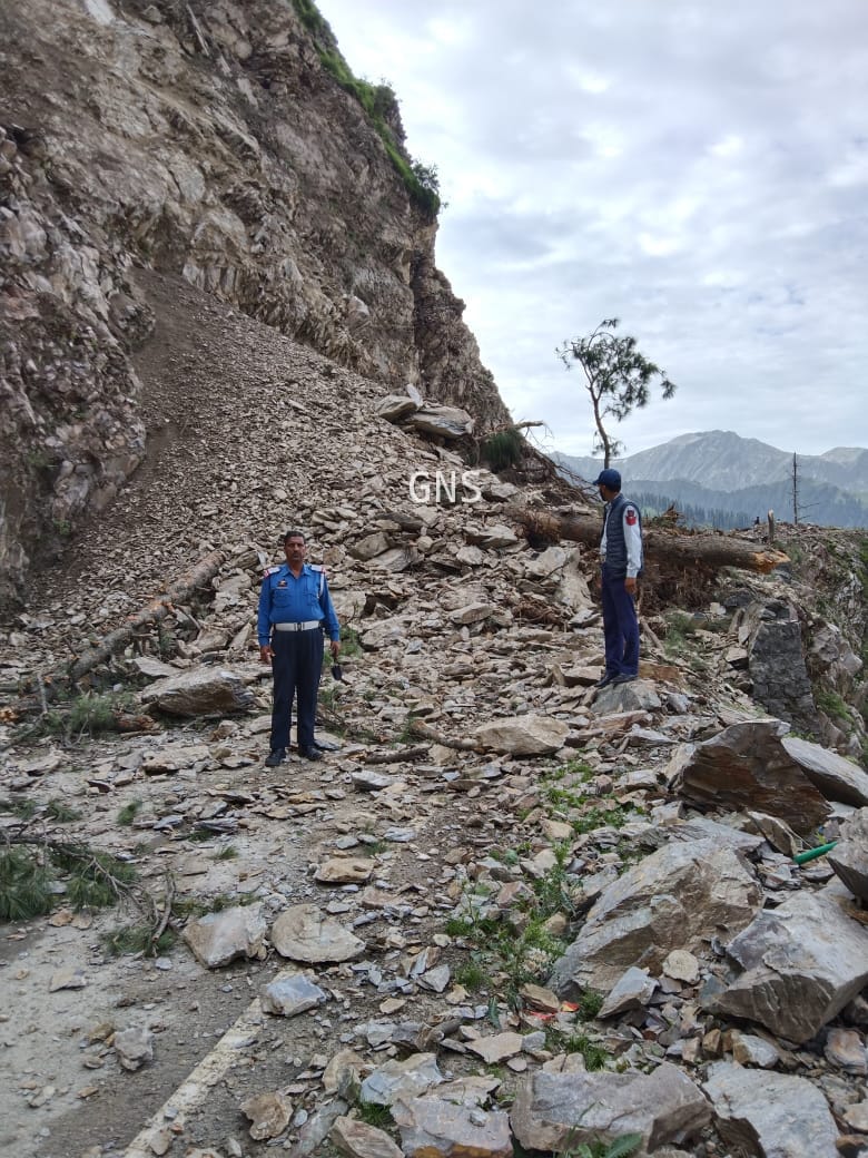 Landslide Closes Mughal Road
