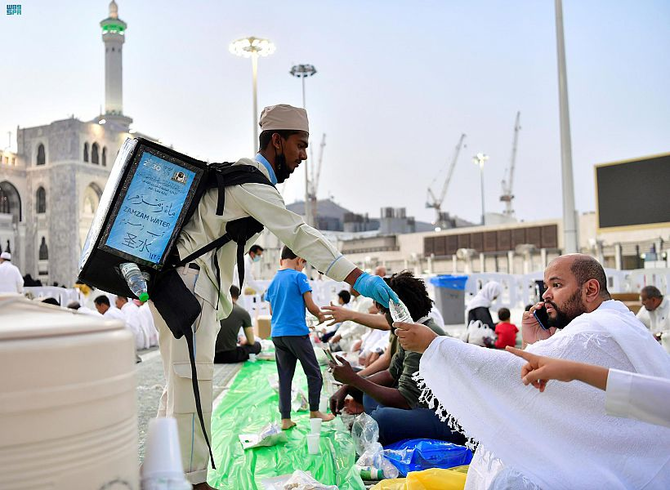 Saudi Arabia bans Zam Zam water in checked-in luggage