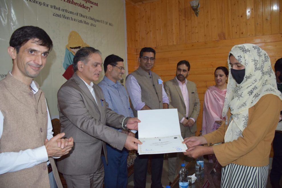 Budgam innovative model be replicated by other Districts: Dr Shahid Iqbal