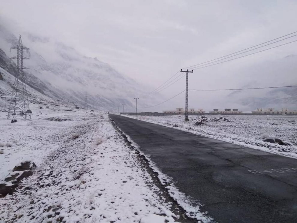 Erratic weather with possibility of intermittent rain, snowfall in J&K till June 21: MeT