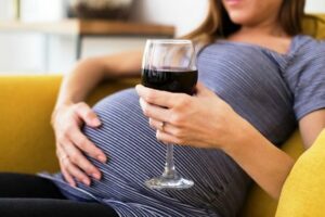 Study reveals how drinking alcohol can affect baby’s brain structure during pregnancy