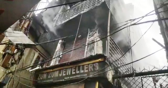 Over 13 houses, 10 shops gutted in massive fire in south Kashmir