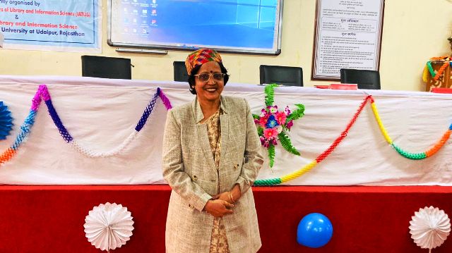JU Prof. Sangita Gupta awarded best LIS Woman Teacher Award