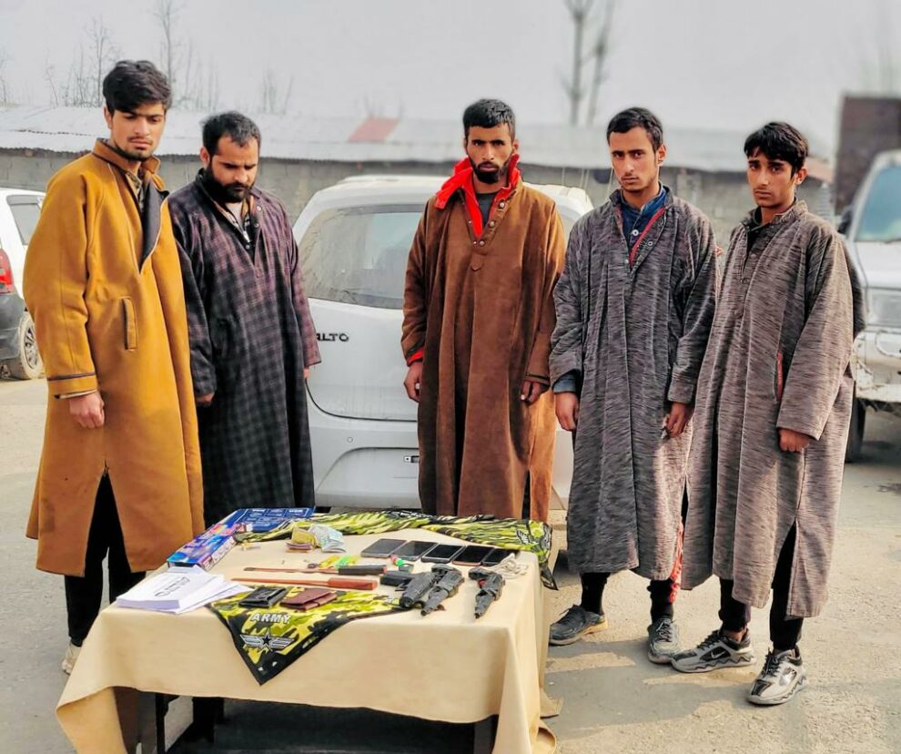 Five in Kulgam use toy guns, pose as terrorists to rob people. All details inside