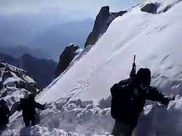 BSF conducts area domination patrolling along LoC in Kashmir amid extreme conditions