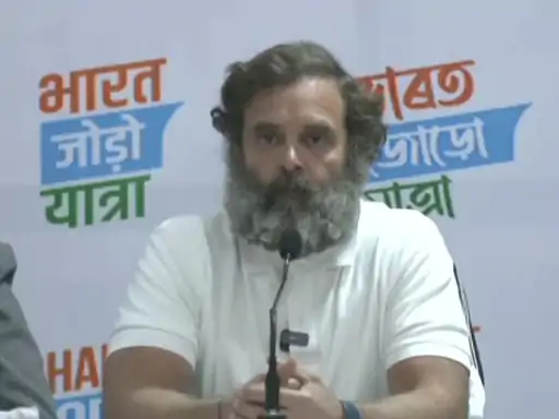 At drama-filled presser, Rahul denounces Digvijay’s statement as ‘ridiculous’, says Armed forces needn’t give any proof