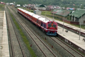 Man crushed to death by train in Budgam