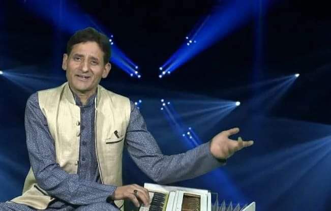 Singer Manzoor Shah collapses while performing in Srinagar; his condition stable, shifted to SMHS for CT Scan says official