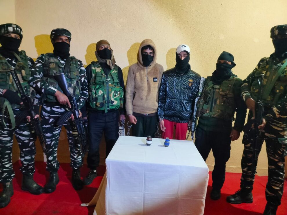 Two LeT militant associates arrested in Bandipora