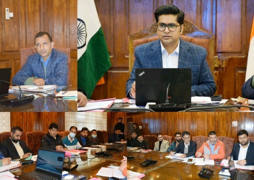 DEO Bandipora reviews  progress of Special Summary revision in district