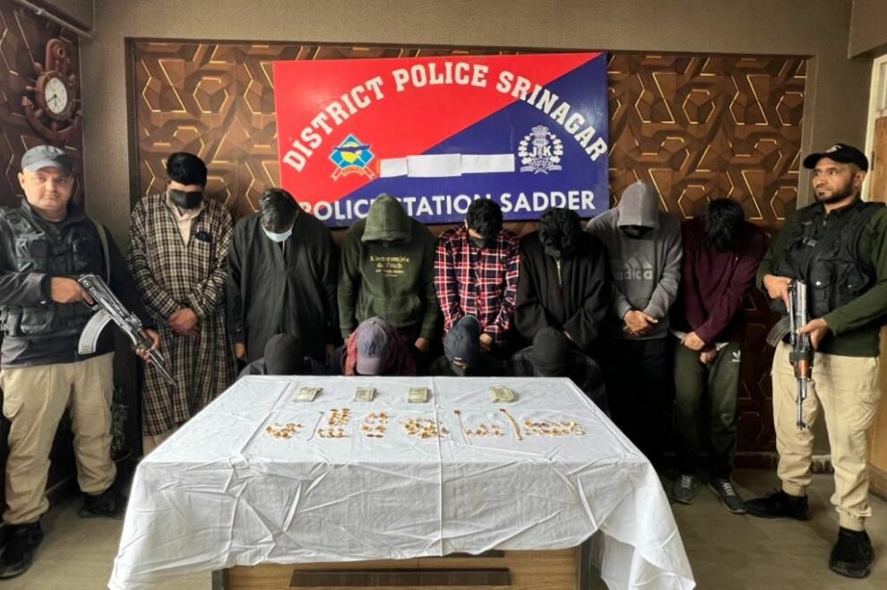 11 thieves of inter-district burglar gang arrested: Police