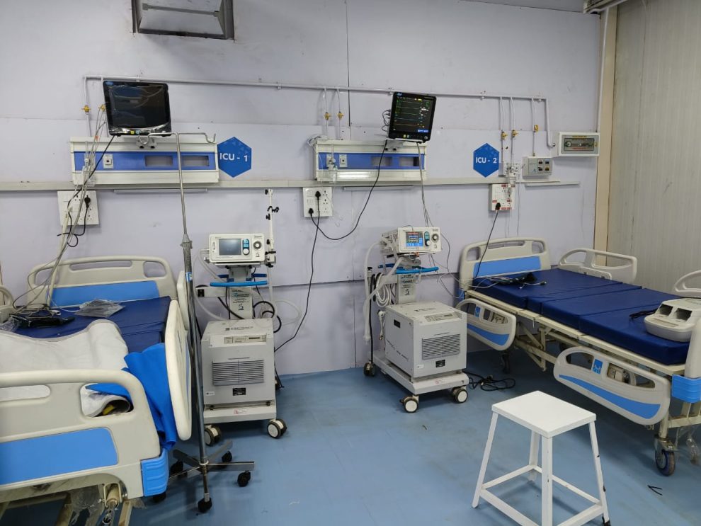 Amarnath Yatra: LG inaugurates 2 makeshift 100-Bedded base hospital at Baltal, Chandanwari.