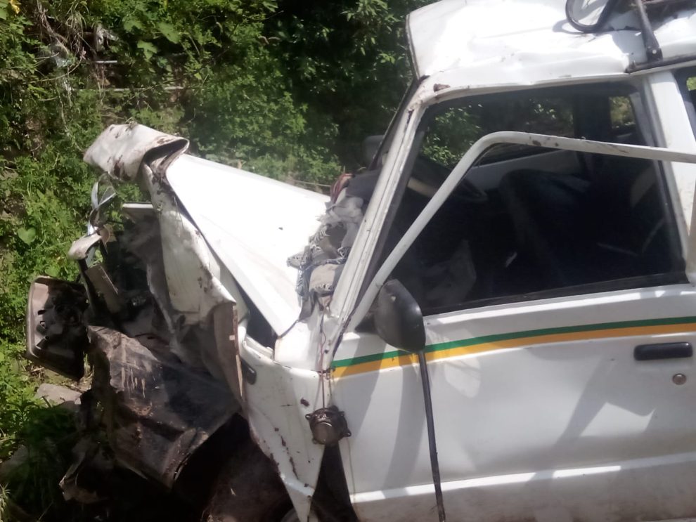 11 passengers injured in Mendhar road accident