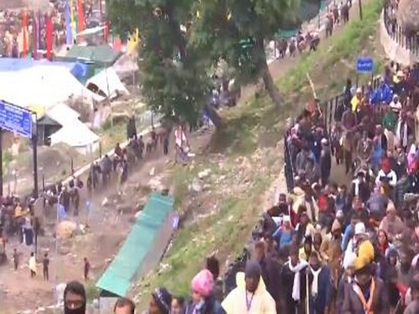 Amarnath Yatra: First batch of yatris leaves for holy cave