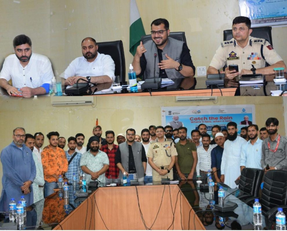 Poonch: Administration, police caution local media, social media handlers against irresponsible posts