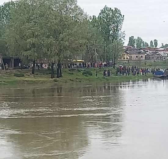Boat carrying students capsizes in Srinagar; 3 dead